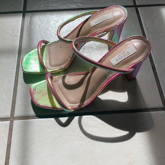 STEVEN NewYork Steve Madden snake skin Sparkly Iridescent Pink green neon heels - Picture 3 of 6